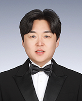 테너 손혁(수석)